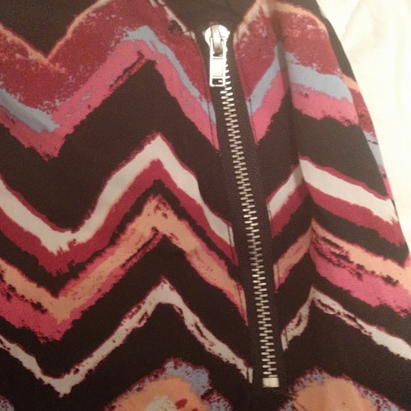 Joggers - Picture 5 of 6